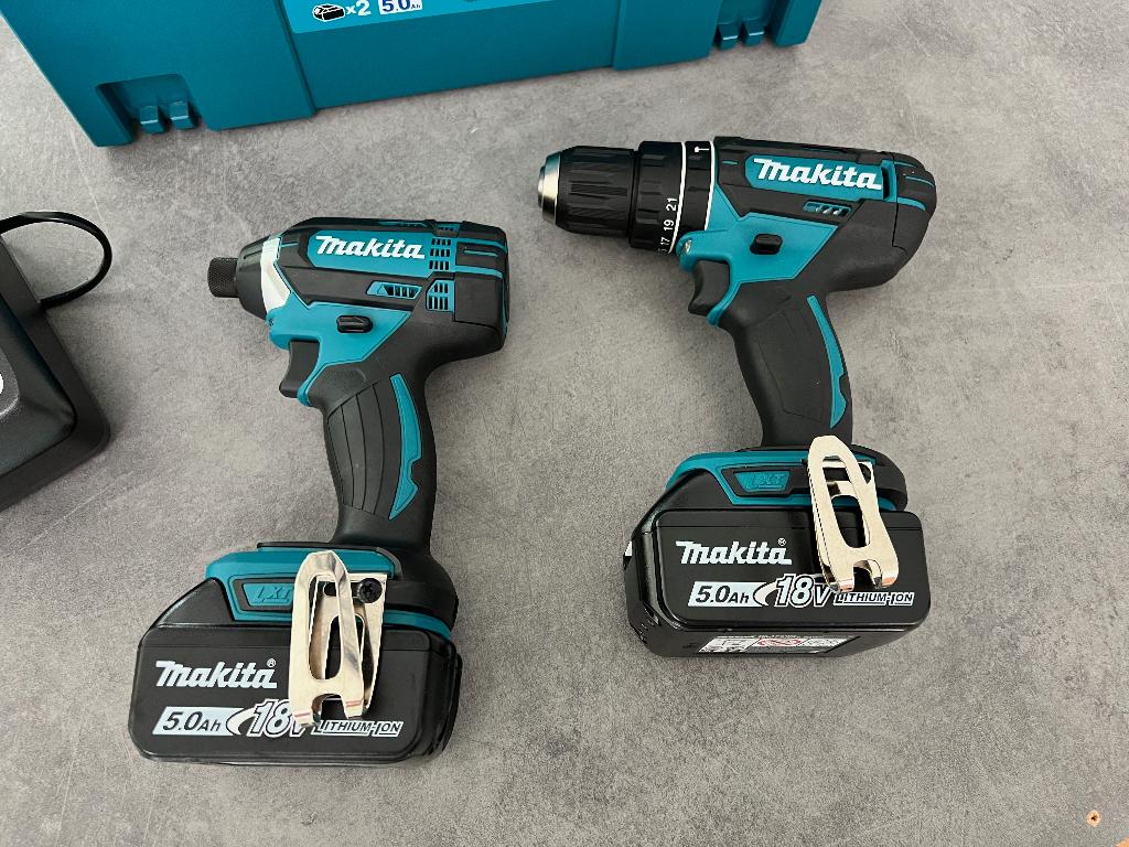 MAKITA DLX2131TJ 18V 5.0Ah ACCU COMBISET BOORMACHINE SLAGTOL, Doe-het-zelf en Bouw, Ophalen of Verzenden, Nieuw, Boor- en Schroefmachine