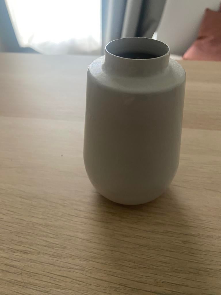 Metalen mini vaasje, Huis en Inrichting, Ophalen