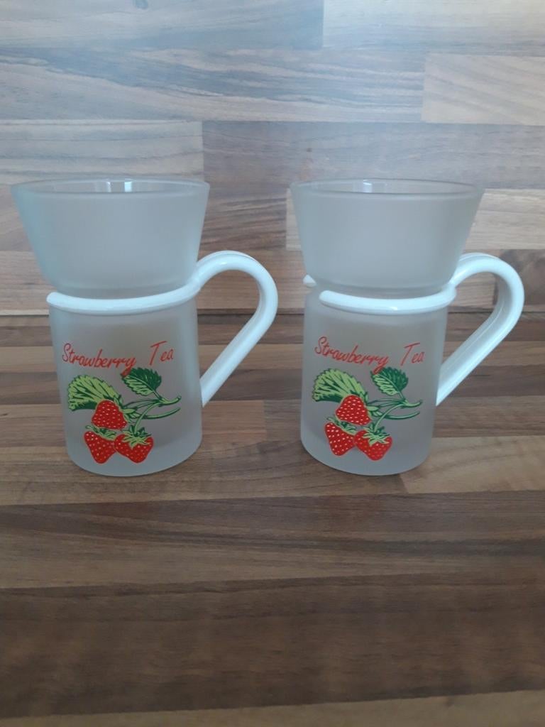 2 theetassen in perfecte staat, Ophalen, Zo goed als nieuw, Kop(pen) en/of Schotel(s)