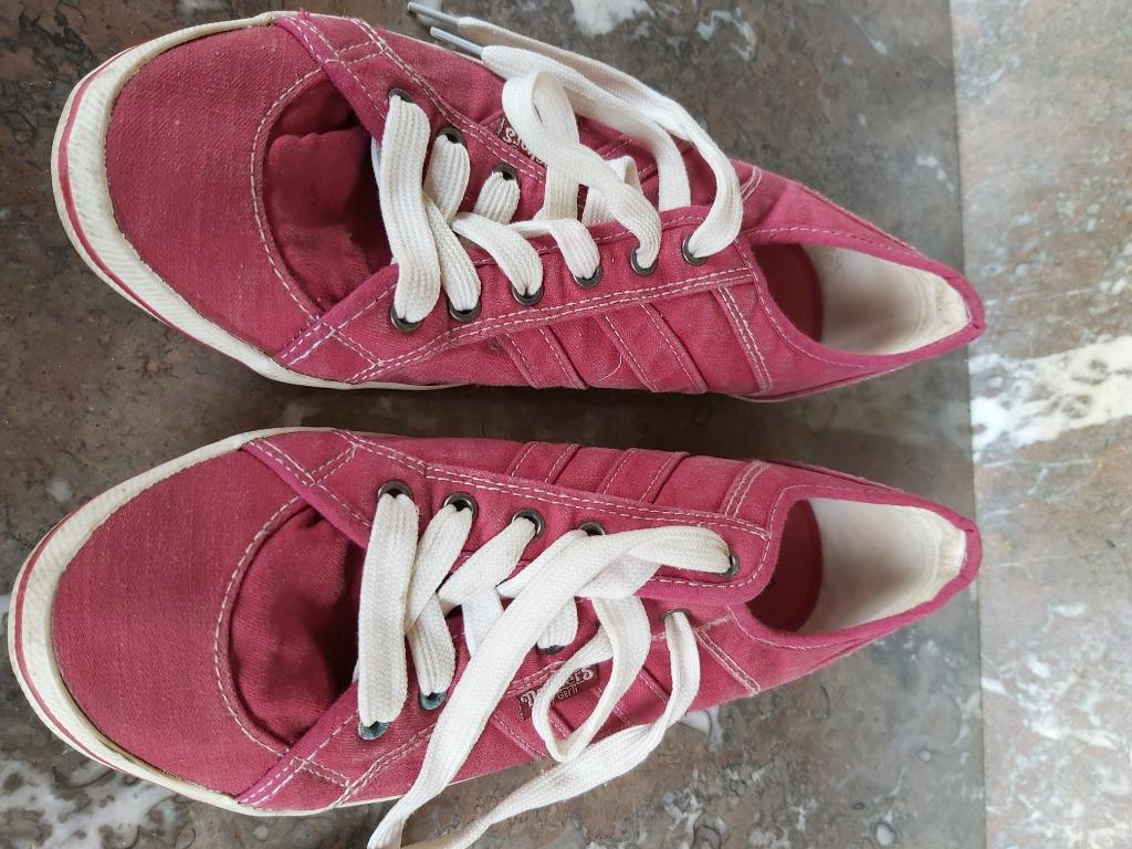 Rode sneaker maat 39, Ophalen, Sportschoenen, Zo goed als nieuw, Dockers