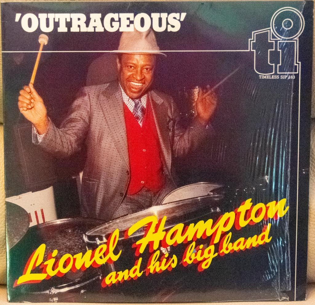 LP Lionel Hampton and his big band - Outrageous, Ophalen of Verzenden, Zo goed als nieuw, 12 inch, Jazz