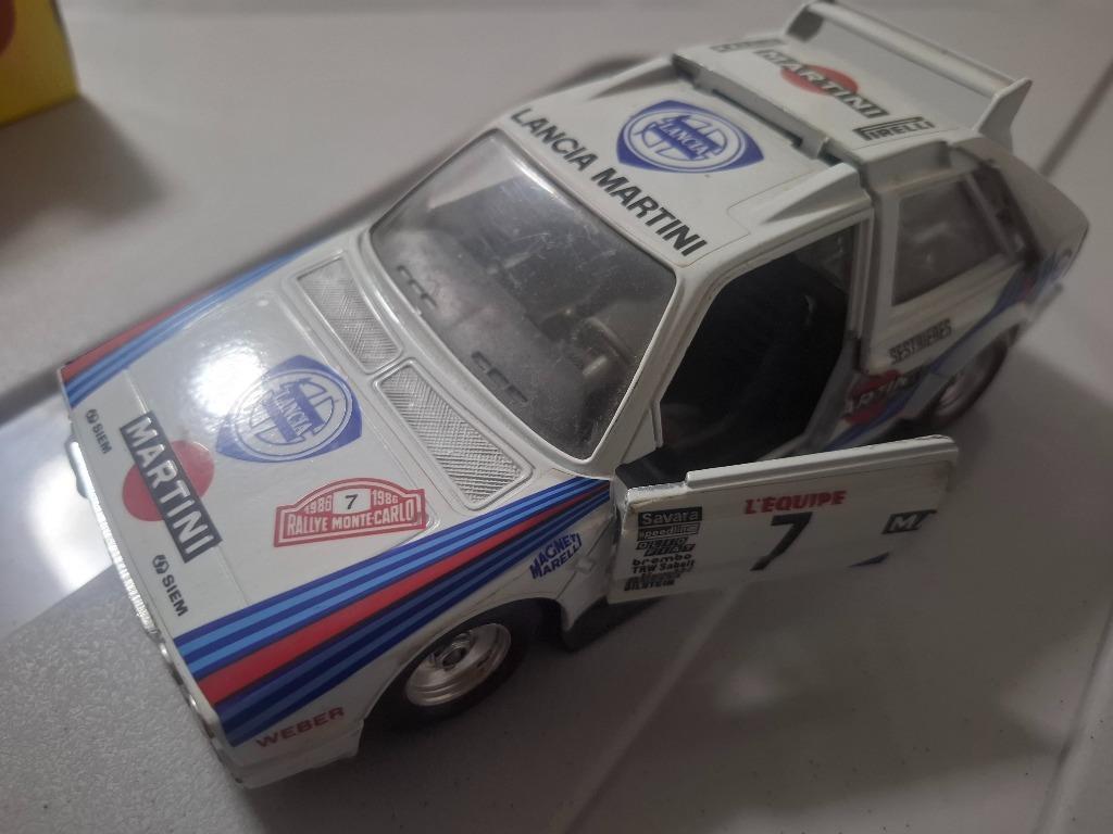 Lancia DELTA S4 Martini 1/24, Enlèvement ou Envoi, Utilisé, Voiture, Burago