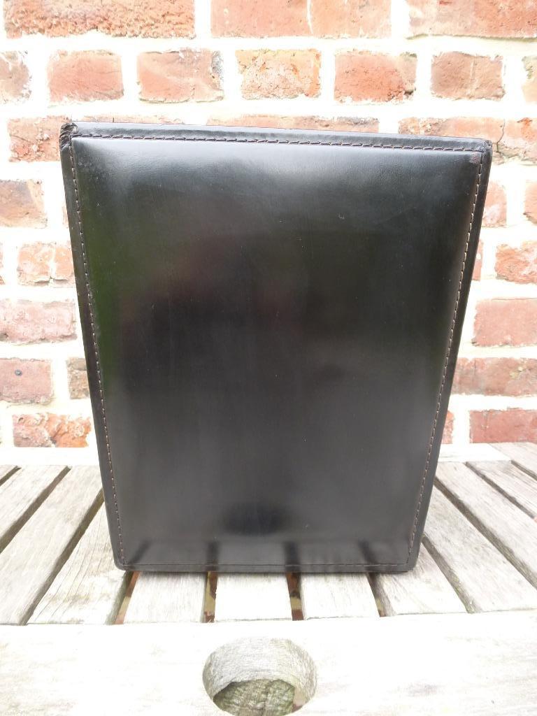 Zwart papiermand / krantenbak   Kunstleder, Ophalen of Verzenden, Gebruikt