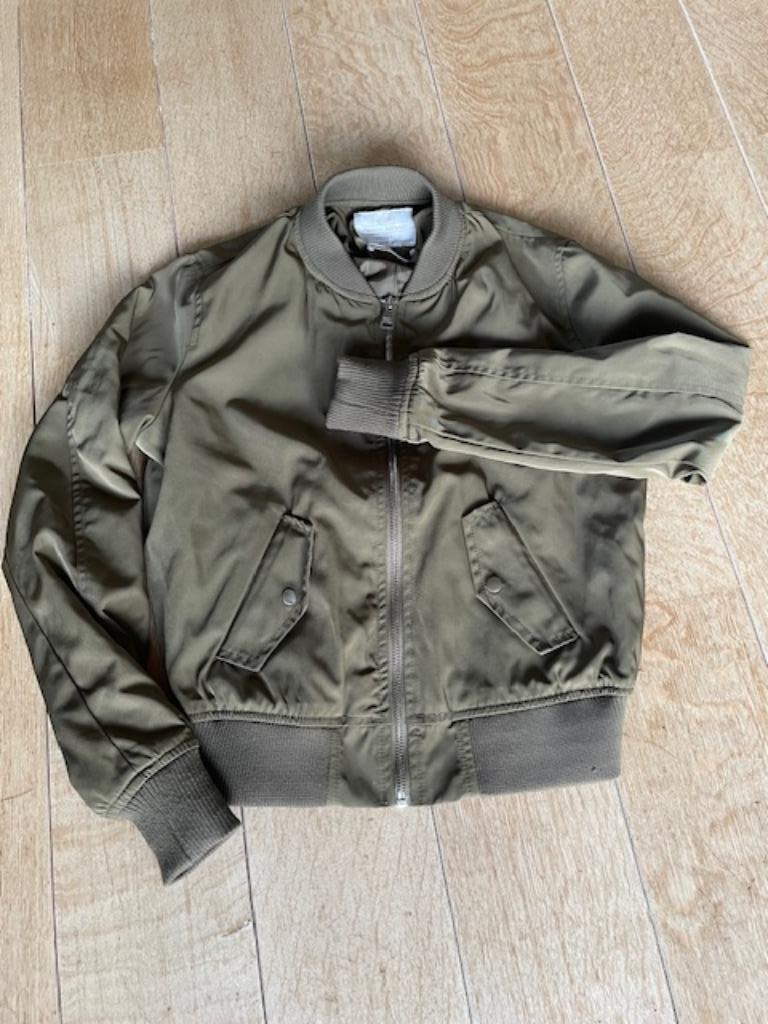 Kaki bomber dames, Overige kleuren, Zo goed als nieuw, Maat 34 (XS) of kleiner, Bershka