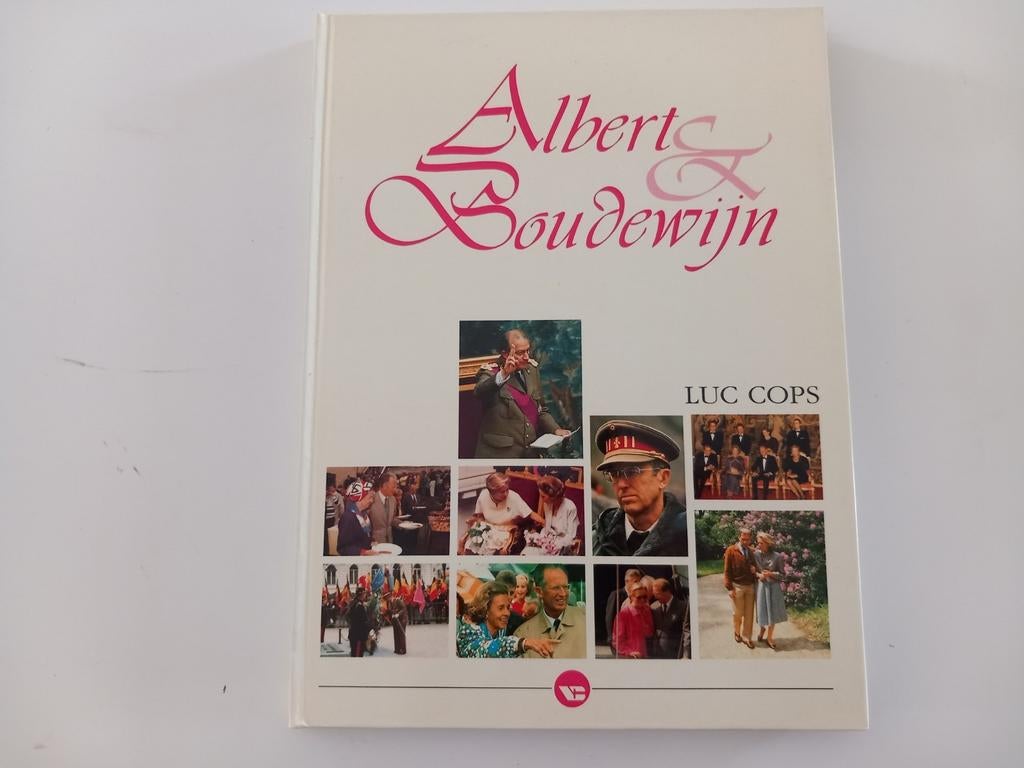 Boek Royalty Koningshuis Albert & Boudewijn België, Verzamelen, Koningshuis en Royalty, Ophalen of Verzenden, Zo goed als nieuw