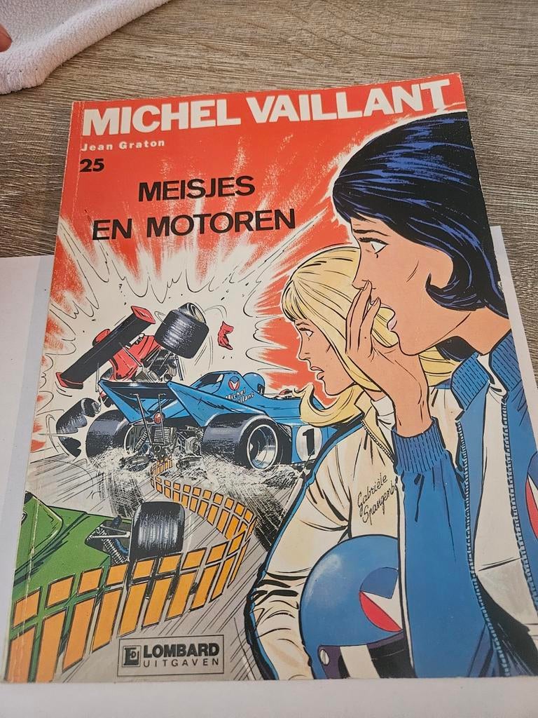 Michel vaillant meisjes en motoren, Boeken, Stripverhalen, Ophalen of Verzenden, Zo goed als nieuw