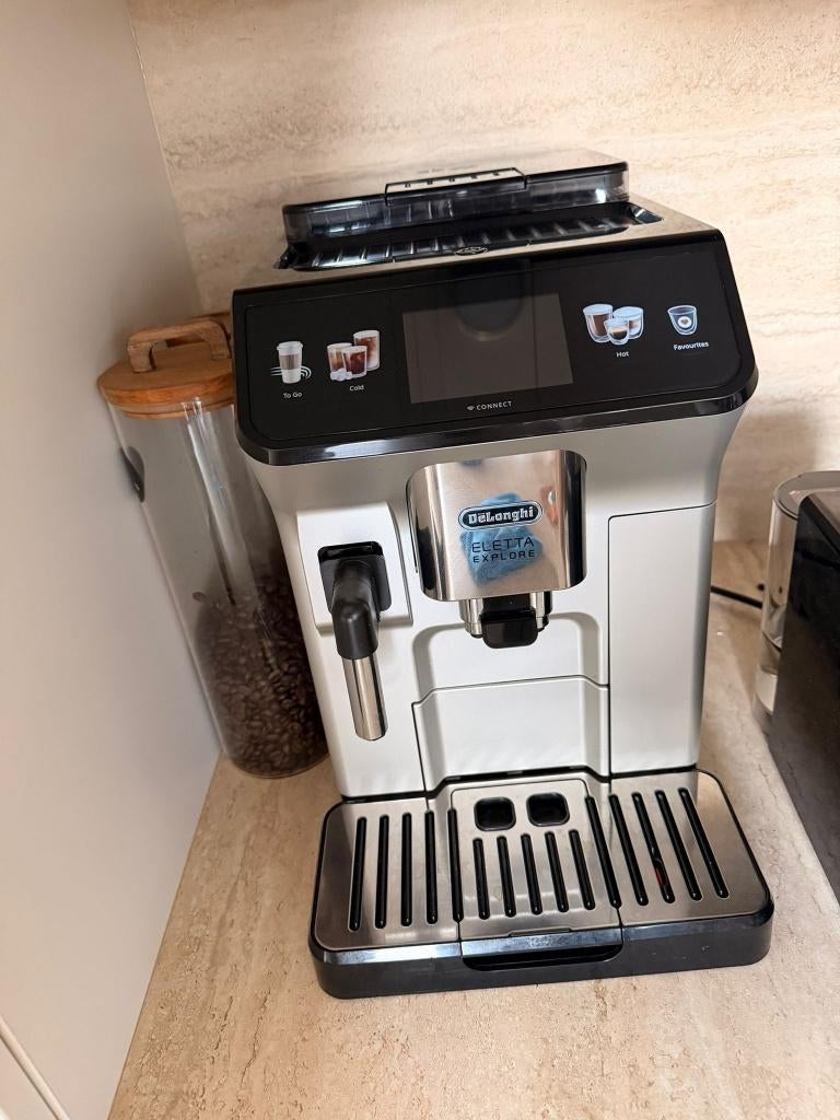 Koffiemachine, Elektronische apparatuur, Koffiezetapparaten, Zo goed als nieuw, Koffiebonen, Combi, 2 tot 4 kopjes, Afneembaar waterreservoir