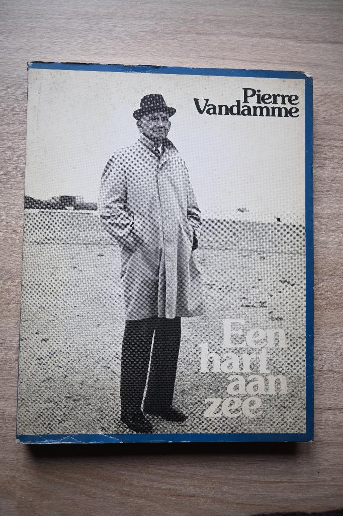 Boek " Een hart aan Zee" - Pierre Vandamme, Boeken, Ophalen of Verzenden, Pierre Vandamme, 20e eeuw of later, Gelezen