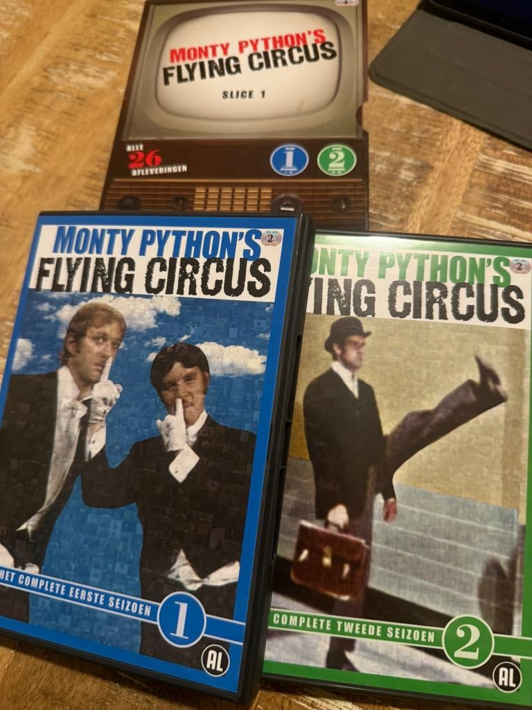 Monty Python's Flying Circus - Co. Slice 1, Cd's en Dvd's, Vanaf 9 jaar, Ophalen of Verzenden, Zo goed als nieuw, Komedie