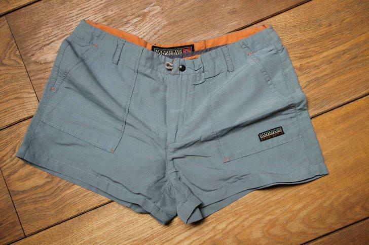 short kaki taille 40 neuf napapijri, Vêtements | Femmes, Napapijri, Enlèvement ou Envoi, Neuf, Taille 38/40 (M)