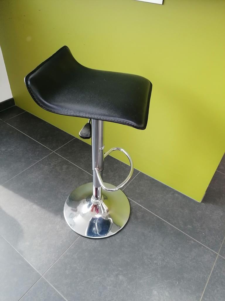 Tabouret de bar réglable, Enlèvement, Utilisé, Avec repose-pieds