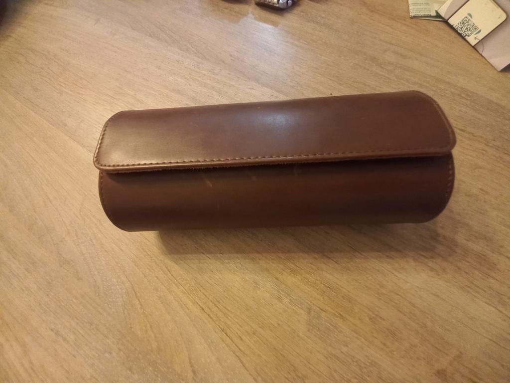 Étui de voyage de luxe pour montres en cuir/daim, Enlèvement ou Envoi, Neuf, Montre-bracelet