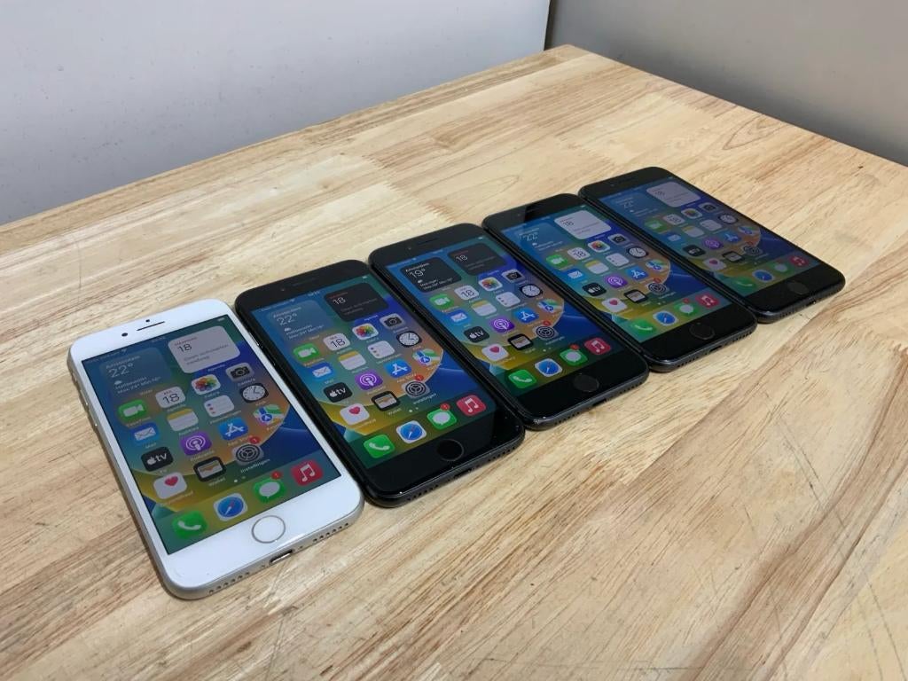 lot iPhone 8 très bon état, Télécoms, Téléphonie mobile | Apple iPhone, Enlèvement ou Envoi, Comme neuf, 92 %, IPhone 8