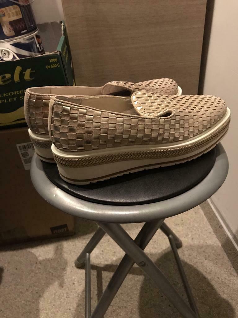 Te koop instappers “Altraofficina”, Altraofficina, Beige, Nieuw, Ophalen of Verzenden