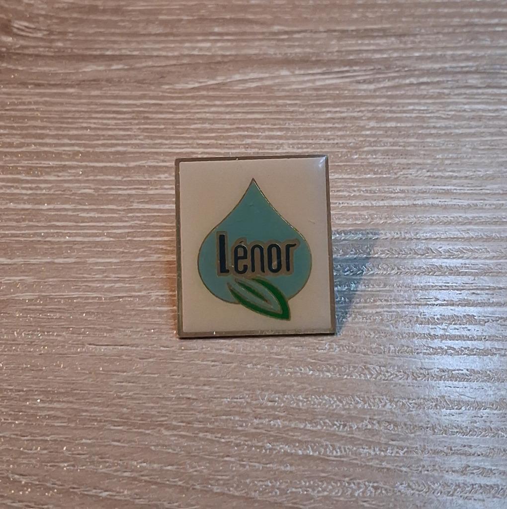 PIN - LENOR - WASVERZACHTER - ADOUCISSANT, Verzenden, Gebruikt, Merk, Speldje of Pin