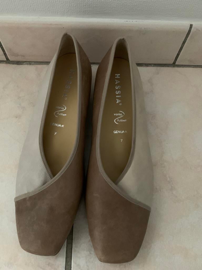 Nieuw instappers Hassia 7 beige Khaki, Ophalen of Verzenden