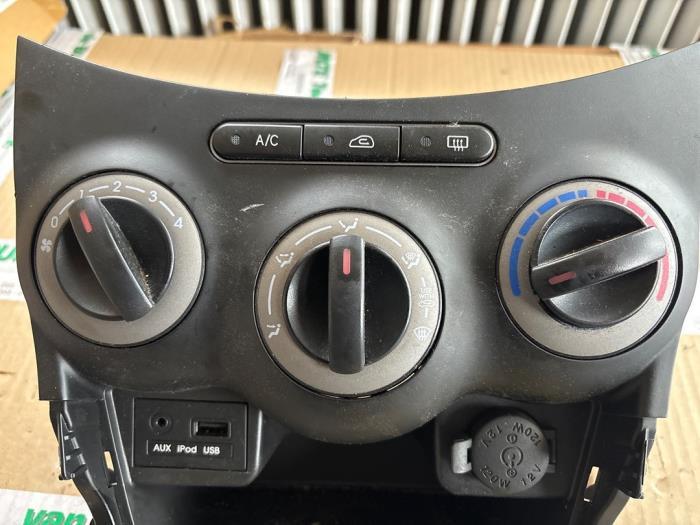 Kachel Bedieningspaneel van een Hyundai I10, Ophalen of Verzenden, 3 maanden garantie, Gebruikt, Hyundai