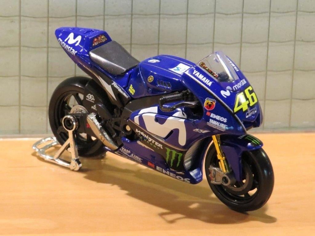Valentino Rossi Monster energy Yamaha YZR-M1 2018 1:18, Hobby en Vrije tijd, Ophalen of Verzenden, Nieuw, Motor, Maisto