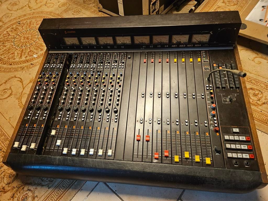 Console multipistes Sonétec, Enlèvement, Utilisé, 10 à 20 canaux, Entrée micro
