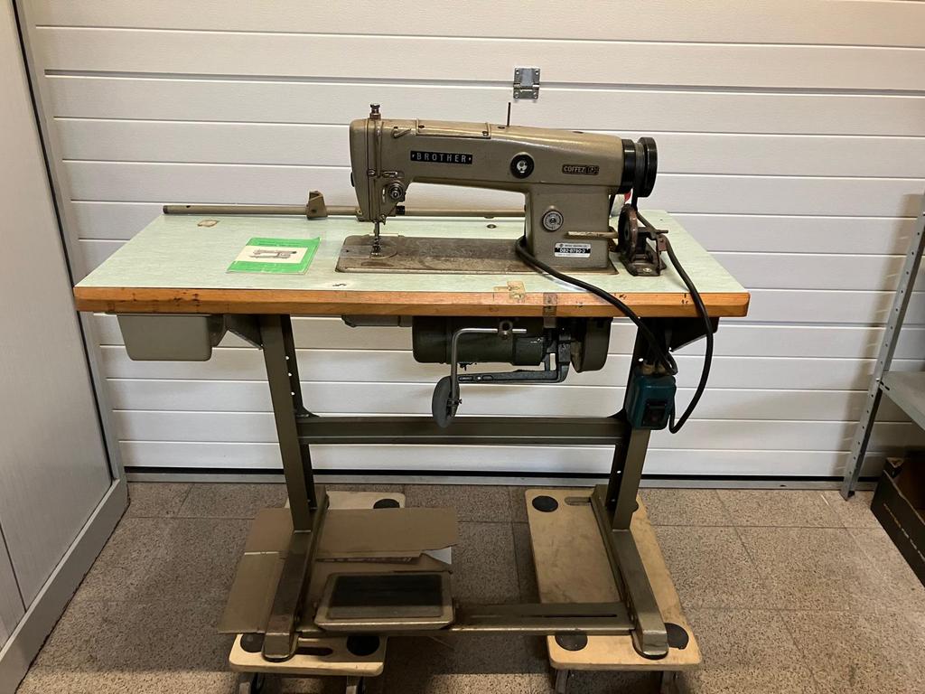 Brother industriële naaimachine 3phase, Ophalen, Zo goed als nieuw, Naaimachine, Brother