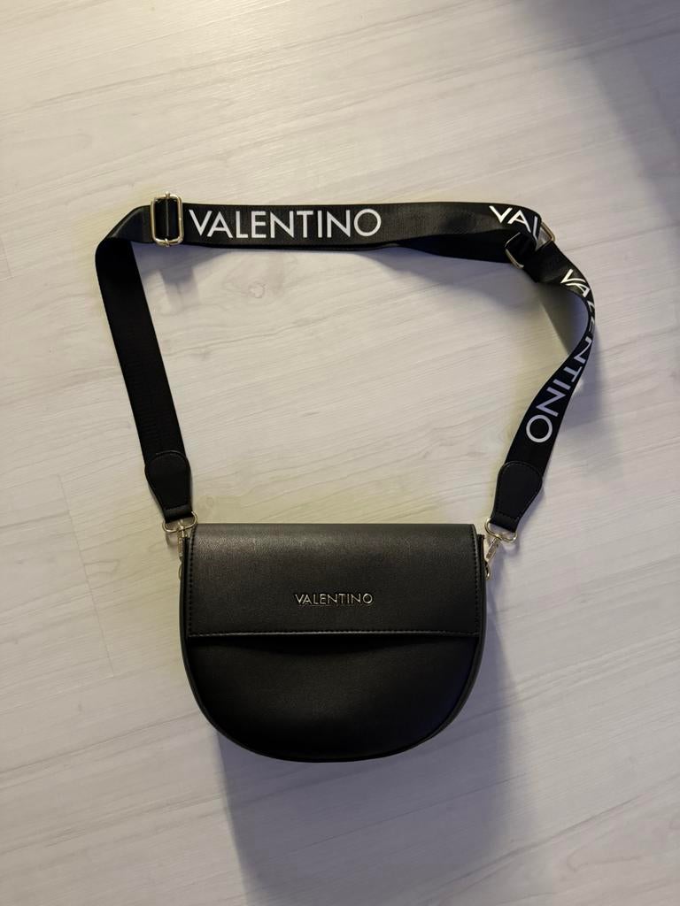 Sac Valentino, Enlèvement, Comme neuf