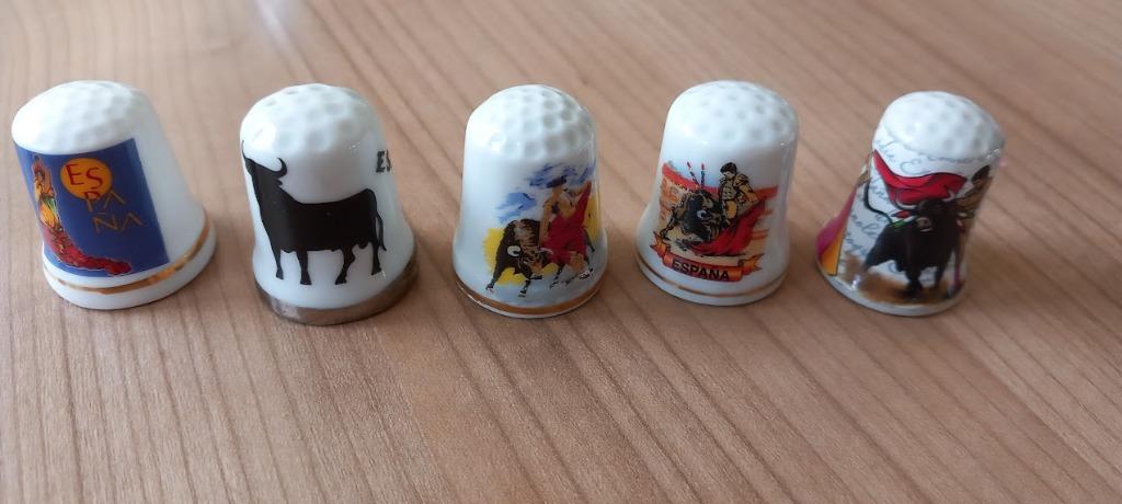 5 vingerhoedjes van Spanje. Nieuw. Ook apart te koop, Ophalen of Verzenden, Nieuw, Porselein