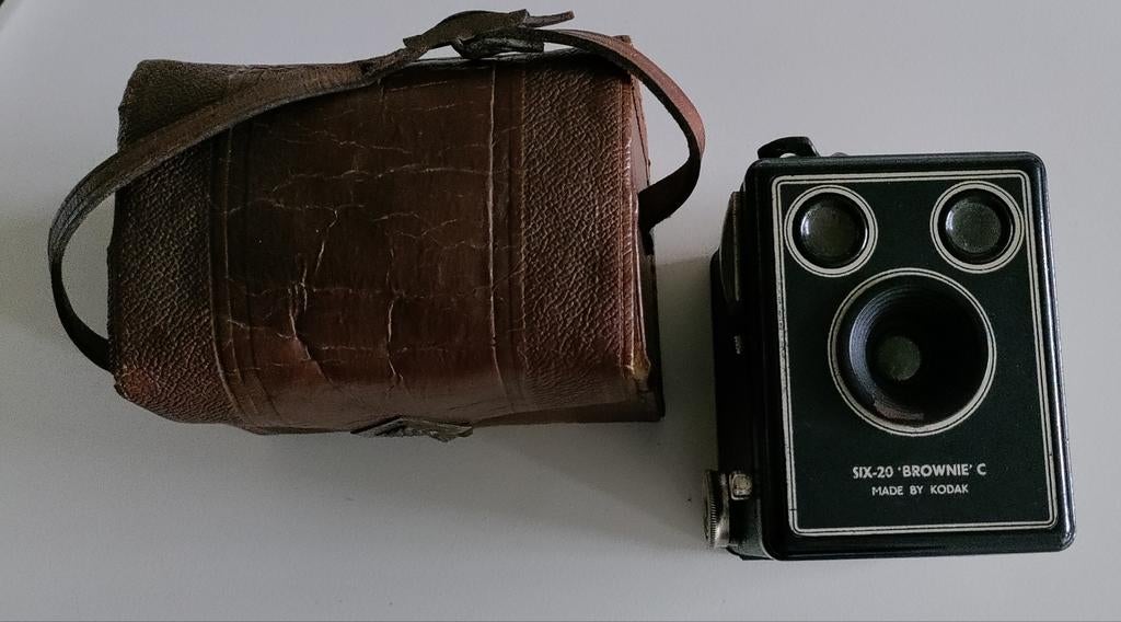 Kodak SIX - 20 'BROWNIE' C, Ophalen