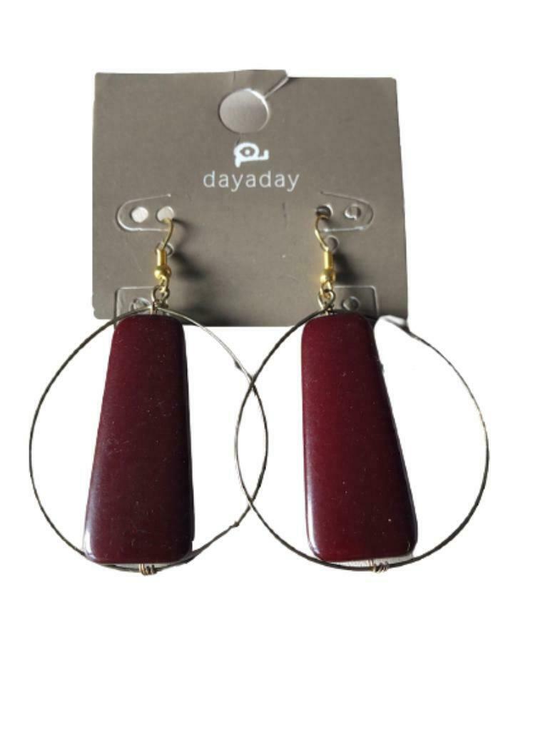Dayaday oorbellen, stekertjes - Nieuw, Handtassen en Accessoires, Oorbellen, Overige materialen, Bruin, Verzenden, Nieuw