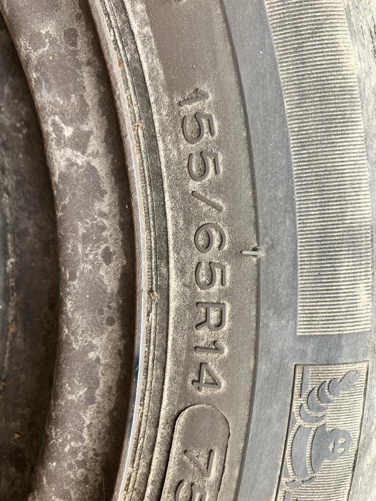 Roues hiver Peugeot 102 Ciitroen C1, Autos : Pièces & Accessoires, Pneus & Jantes, 14 pouces, Pneus et Jantes, Pneus hiver, 155 mm