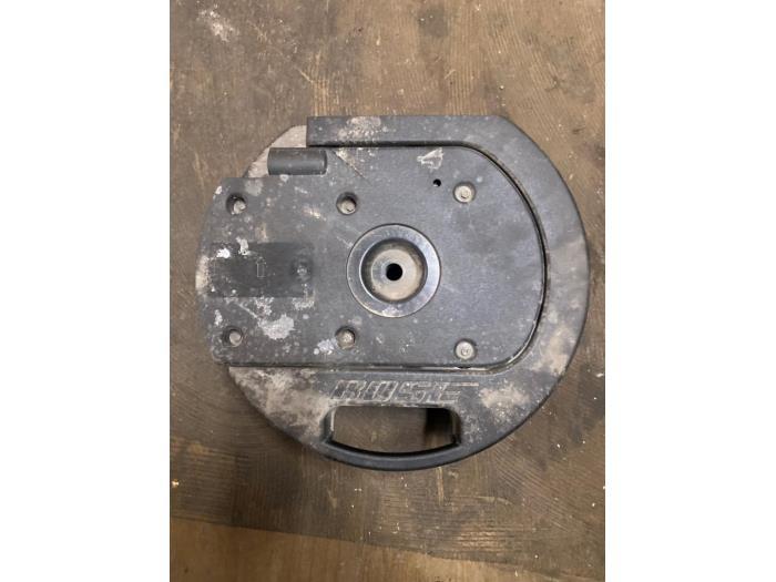 Caisson de graves d'un Mazda 3., Enlèvement ou Envoi, 3 mois de garantie, Utilisé