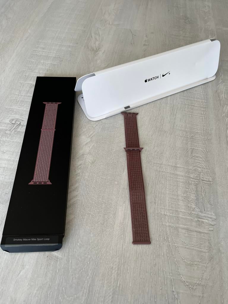 Apple bandje 40 mm, Paars, IOS, Ophalen of Verzenden, Zo goed als nieuw