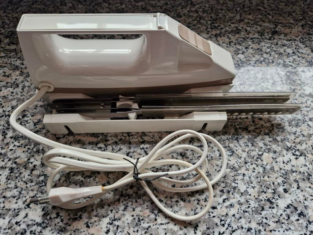 Moulinex : Elektrisch mes met extra diepvriesmes, Huis en Inrichting, Ophalen of Verzenden, Zo goed als nieuw