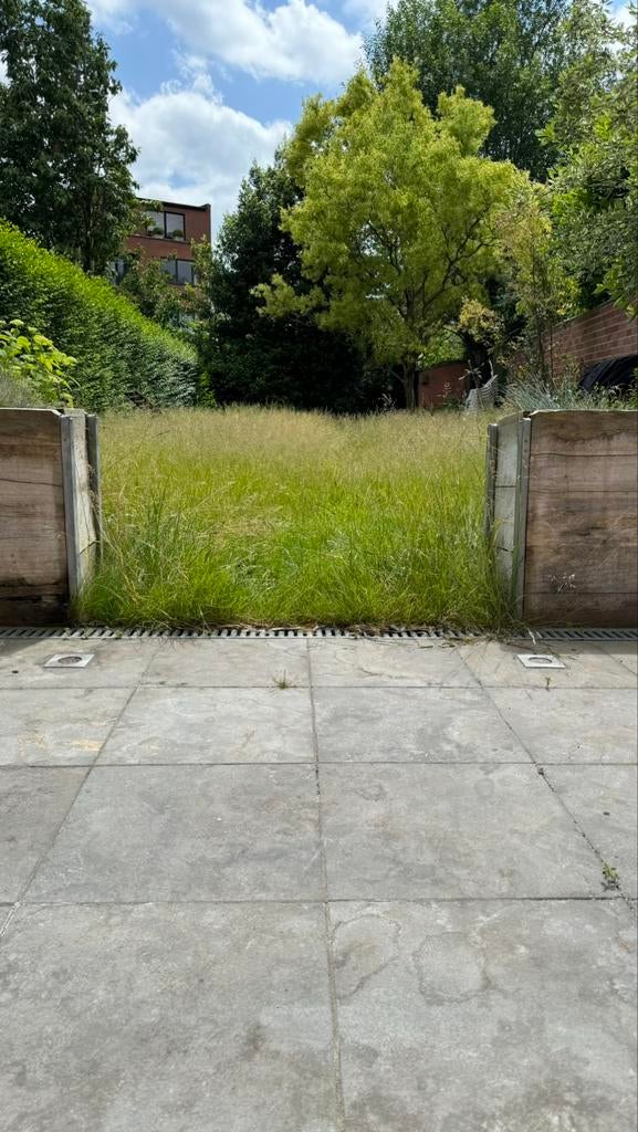 Jeune Jardinier/paysagiste  sur Auderghem et alentours