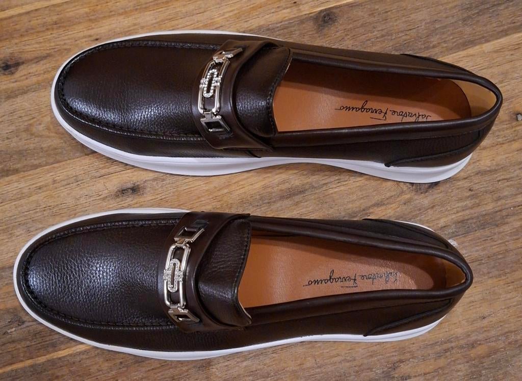 Leren schoenen (43), Ferragamo, Bruin, Nieuw, Ophalen of Verzenden