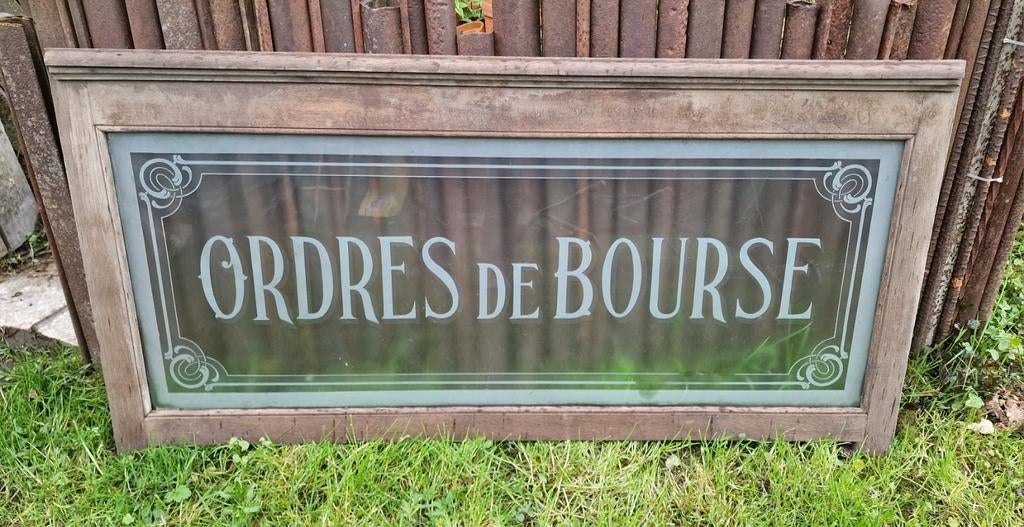 Oud glazen bord, Ophalen