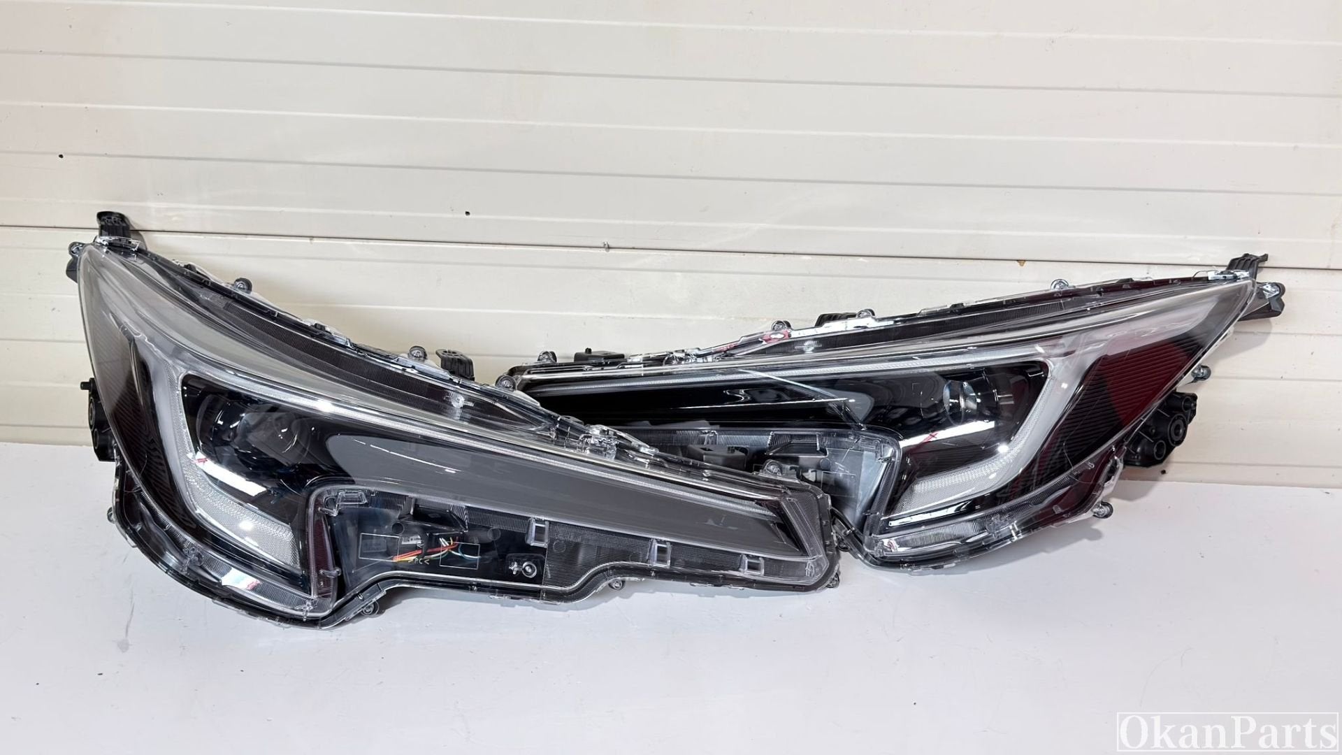Phares avant gauche et droit LED Suzuki Swace, Neuf, Info@suzuki.co.jp, Takatsuka-cho, Chuo-ku 300
432-8611  Hamamatsu, Suzuki Motor Corporation