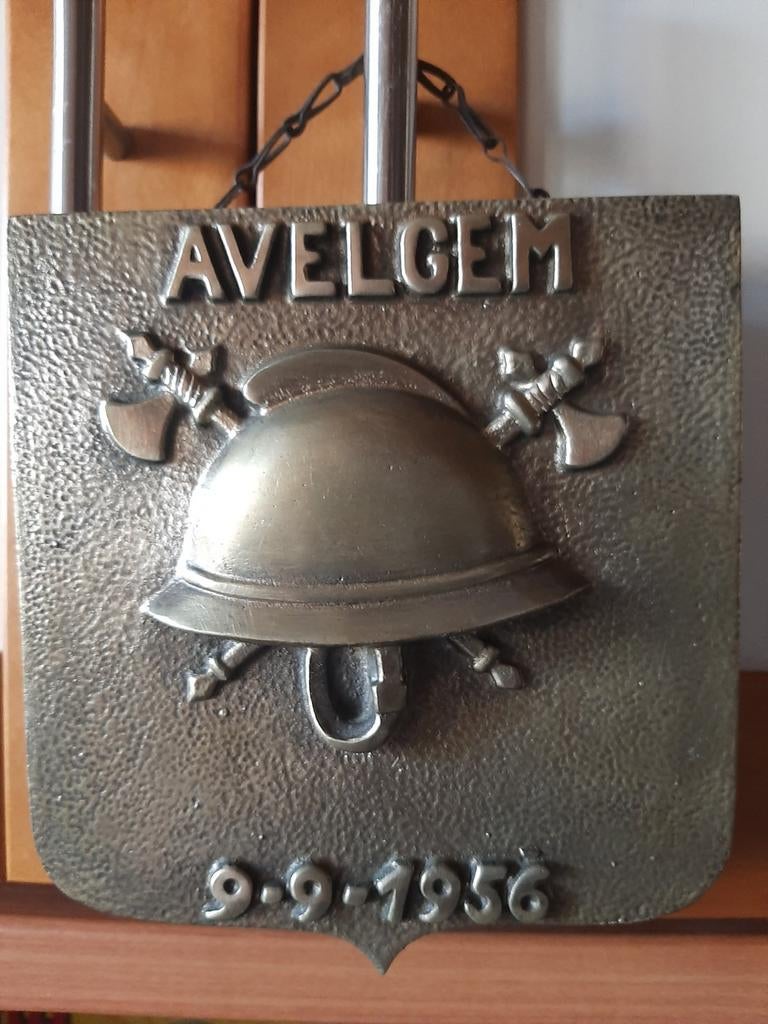 Grande Plaque commémorative en bronze d’ AVELGEM . 1956, Collections, Enlèvement ou Envoi