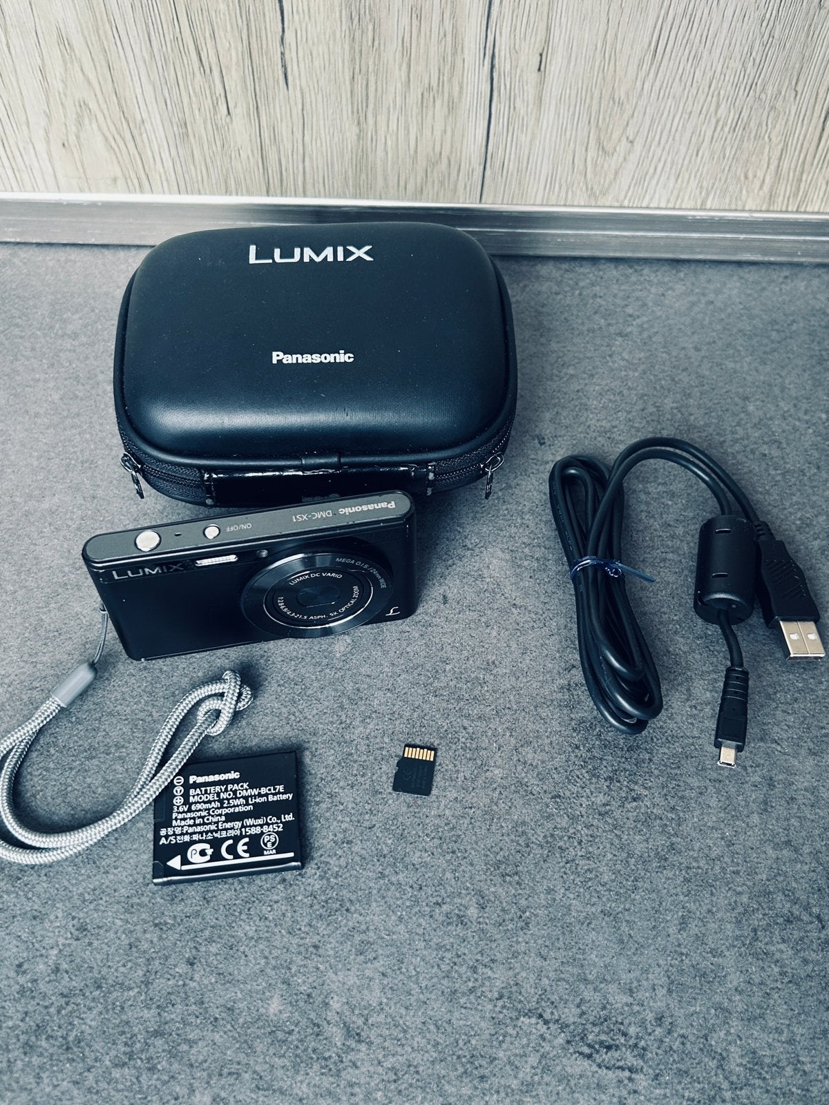 Panasonic Lumix DMC-XS1, Enlèvement ou Envoi, Comme neuf