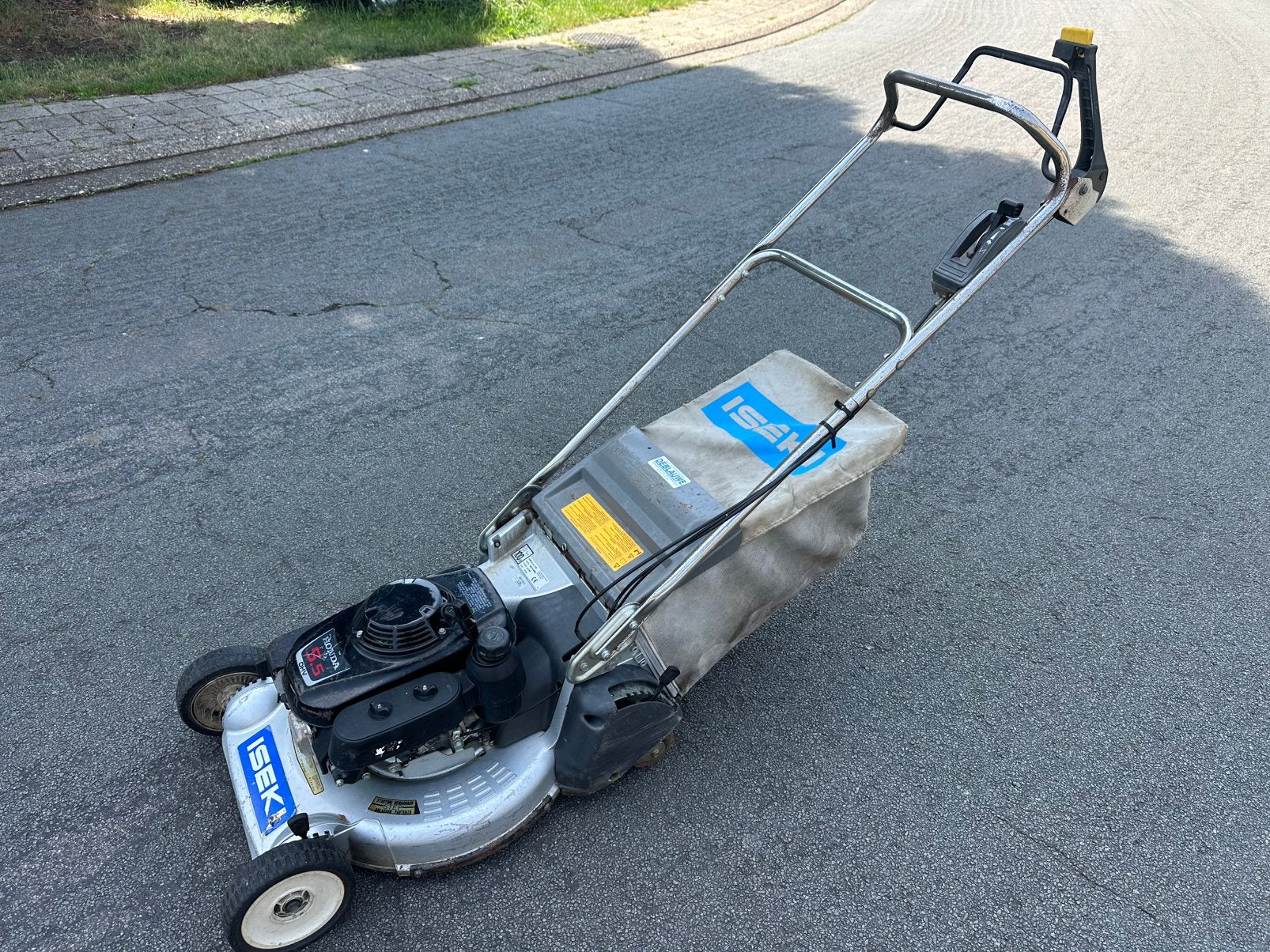 Professionele honda iseki rol aandrijving, Tuin en Terras, Grasmaaiers, Ophalen, Zo goed als nieuw