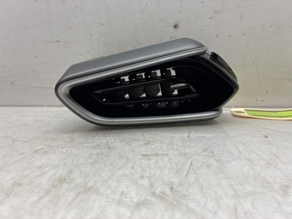 DASHBOARD LUCHTROOSTER Ferrari 296 GTS (|970245|969295|), Dhr. J. Ham, Gebruikt, Administratie@autoham.nl, Ferrari
