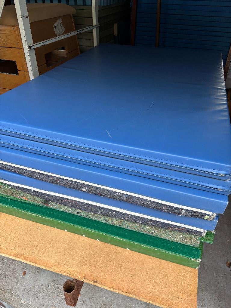 turnmatten 5 stuks zeer mooi 150 x 100 x 6 cm, Ophalen, Zo goed als nieuw, Materiaal