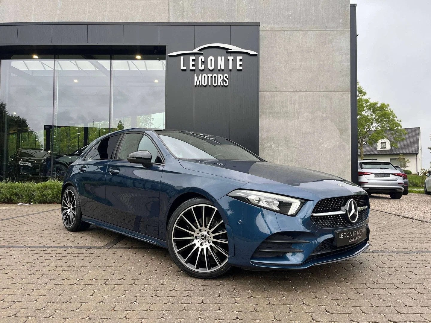 Mercedes-Benz A-CLASS 180 iA DCT Panodak/Sfeerverlichting/Ca, Autos, 121 g/km, Achat, Euro 6, 116 ch