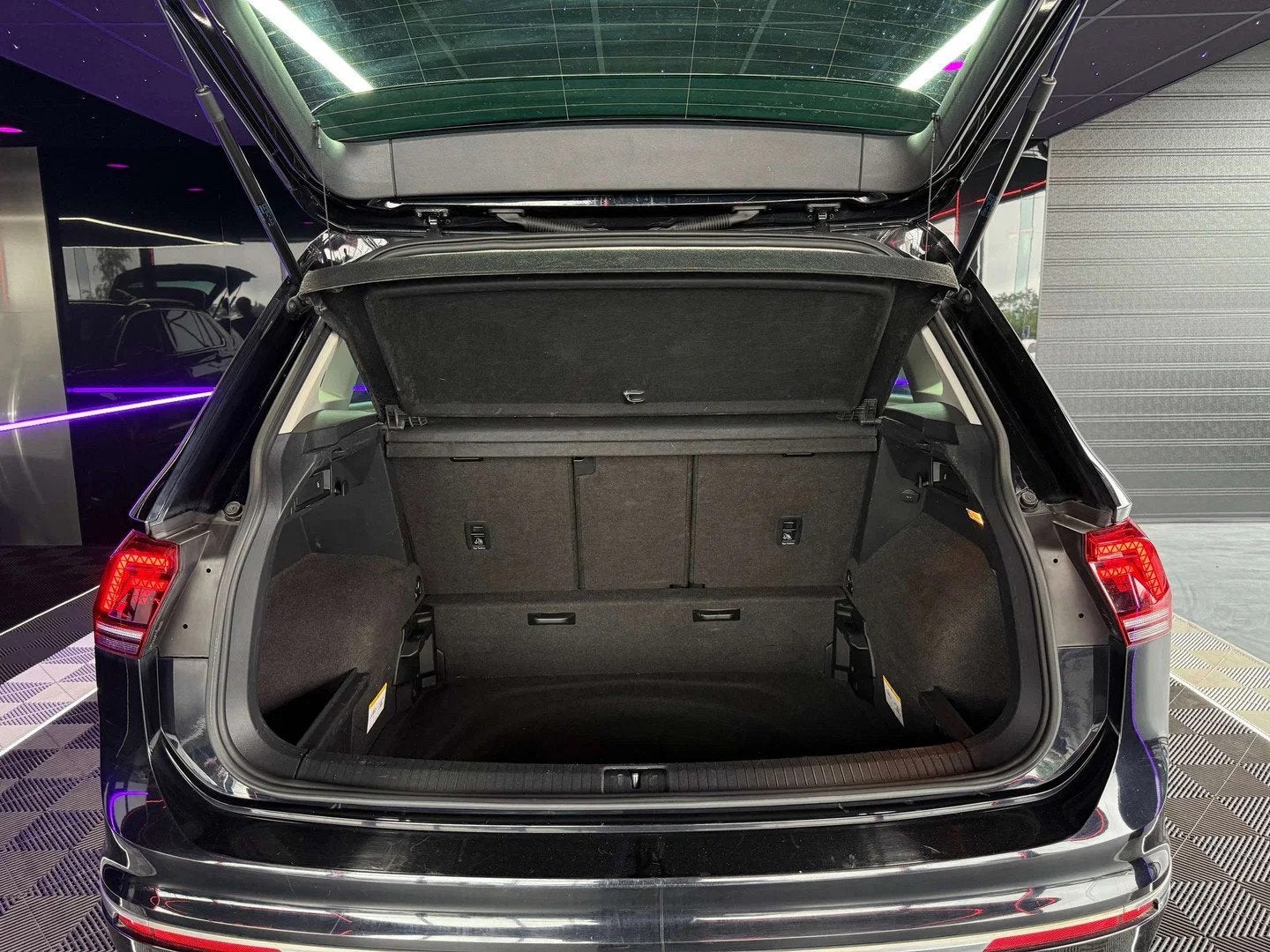 Volkswagen Tiguan Tiguan 2.0 TDi SCR 4Motion R-Line DSG, Auto's, Automaat, Gebruikt, 4 cilinders, Adaptive Cruise Control
