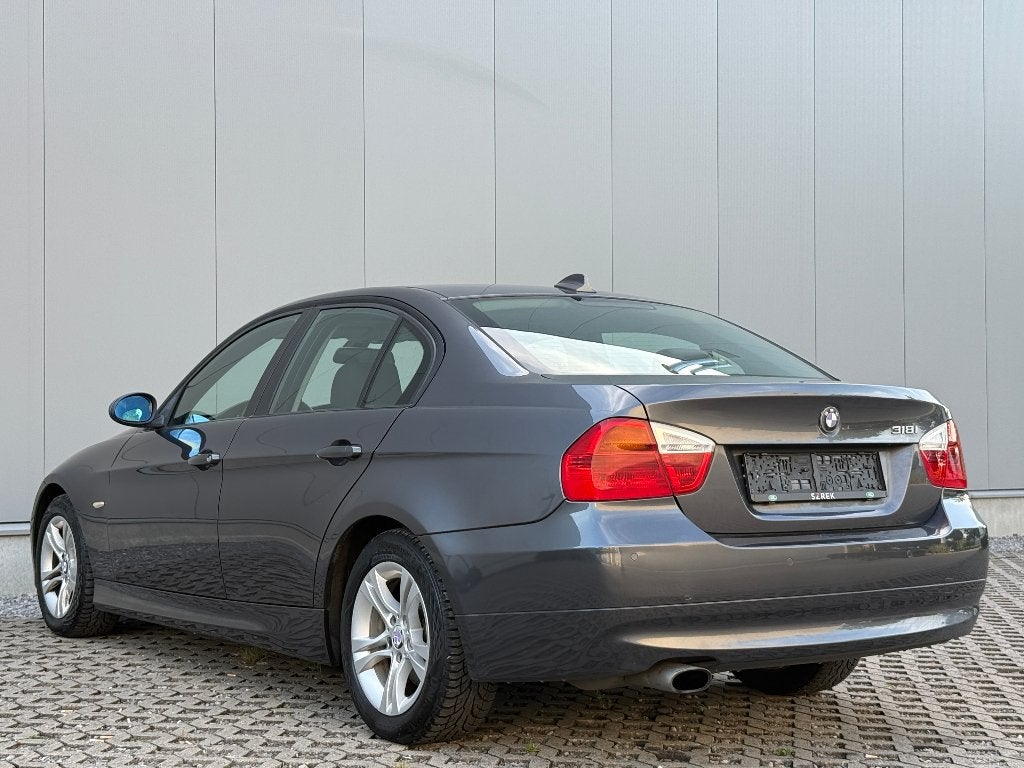 BMW 318i Automaat Xenon Cruise ParkSensor DigAirco, Auto's, BMW, Automaat, 4 deurs, 1995 cc, 4 cilinders