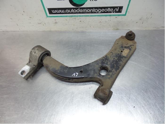 Bras de suspension avant gauche d'un Ford Fiesta (Fiesta 01-, -, 3 mois de garantie, -, -