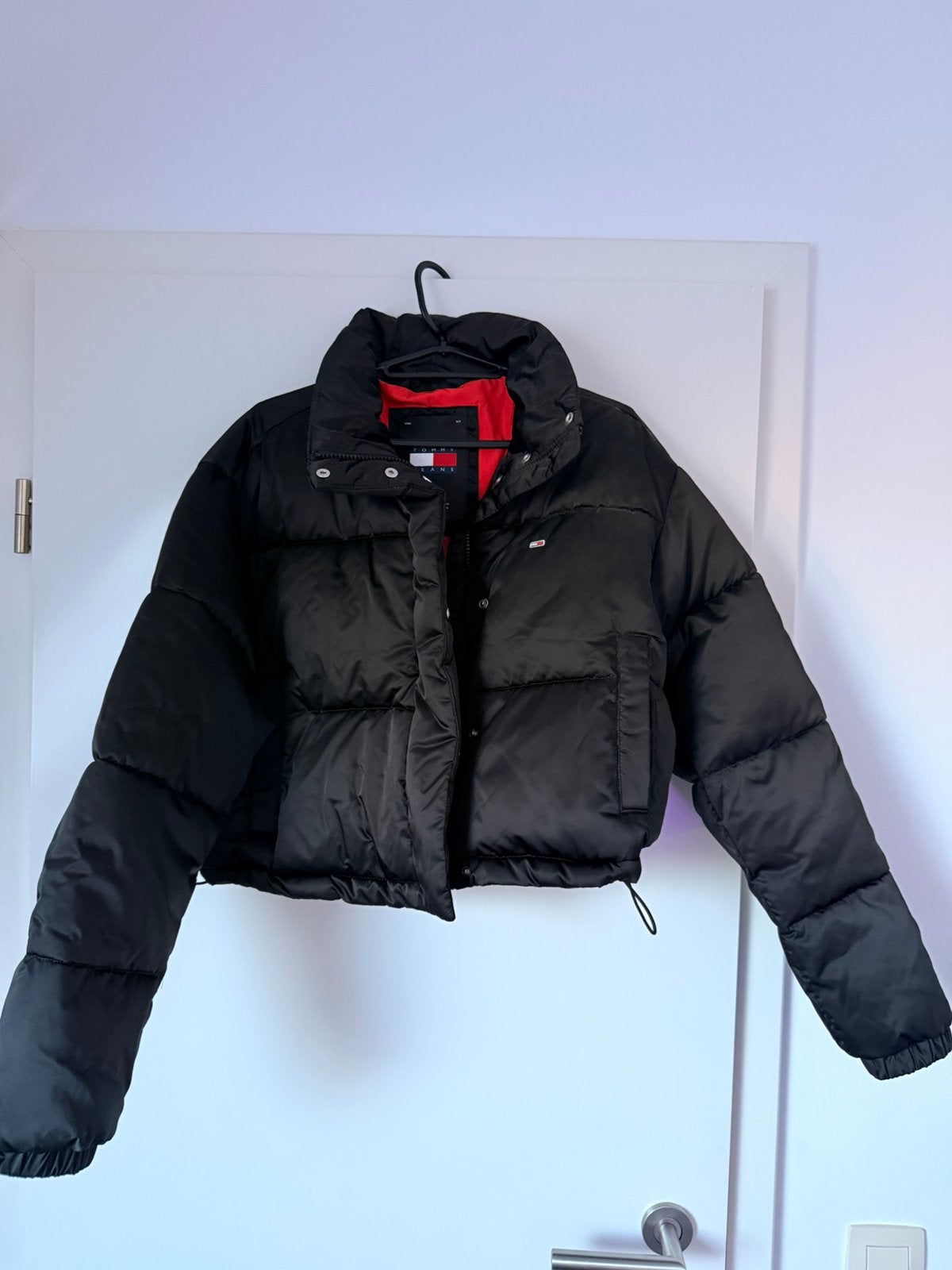 Puffer jas tommy jeans Small, Vêtements | Femmes, Enlèvement ou Envoi, Neuf