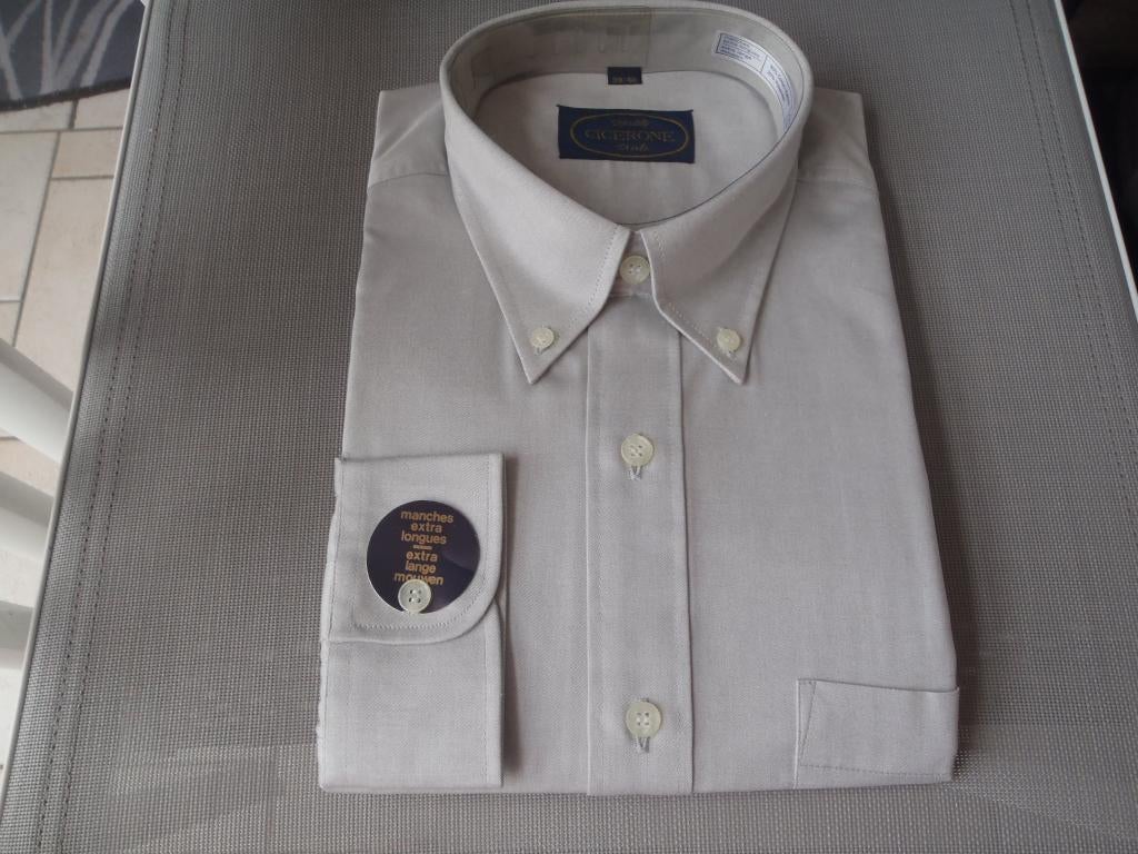chemise taille M, Enlèvement ou Envoi, Neuf, Beige, Tour de cou 39/40 (M)