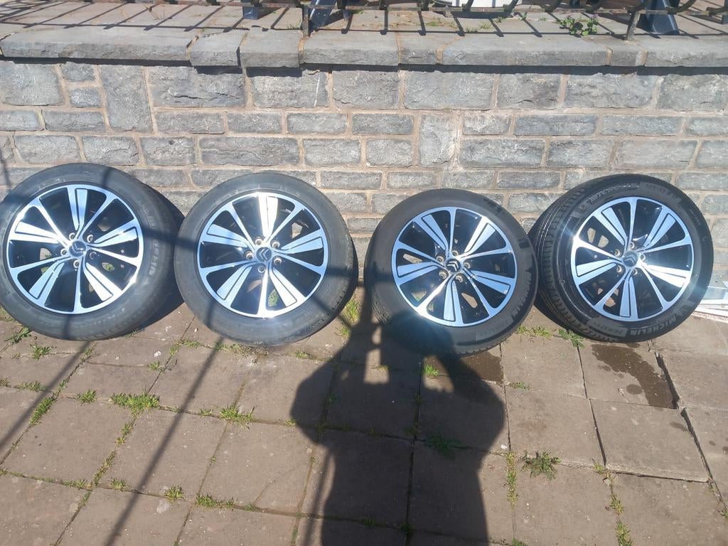 Jantes alu 17 pouces d origine pour c4 picasso ( 5 trous ), 17 pouces, Jante(s)