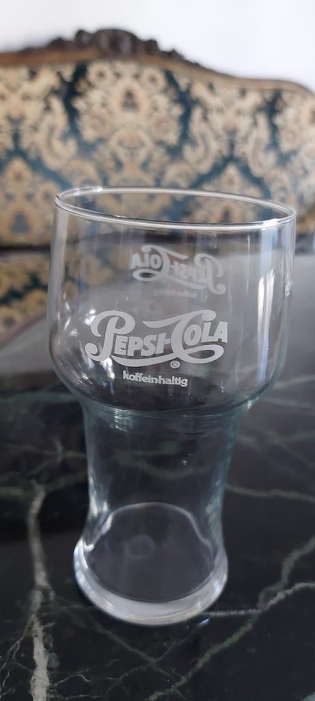 2 verres PEPSI-COLA.  Koffeinhaltige, Collections, Envoi, Utilisé, Verre à soda