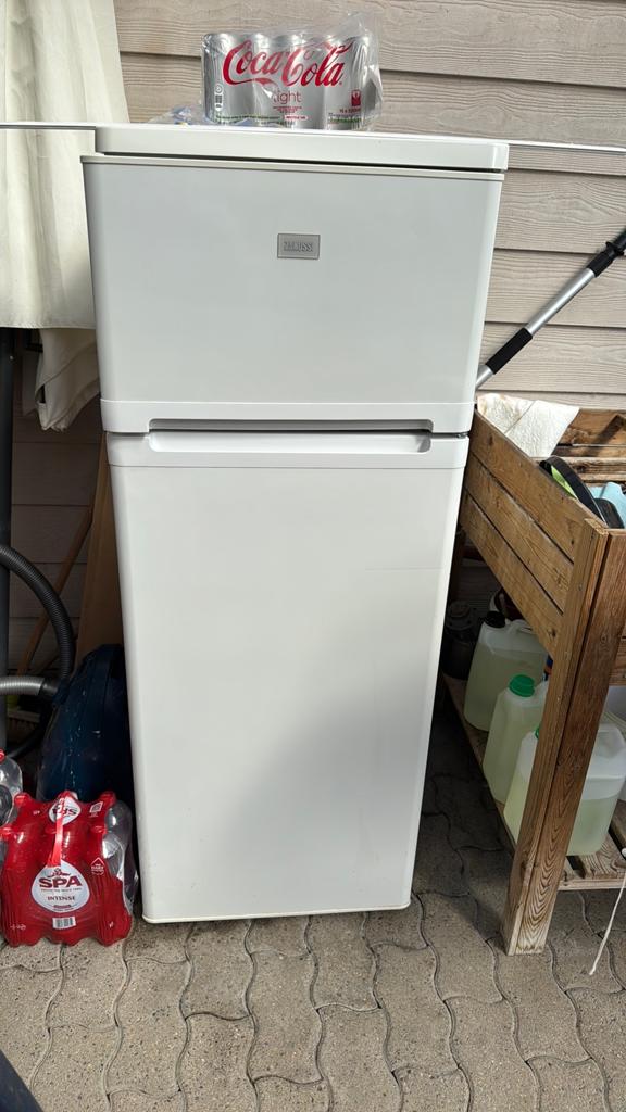Frigo Zanussi blanc, Electroménager, Classe énergétique A ou plus économe, 120 à 140 cm, Avec compartiment congélateur, Enlèvement
